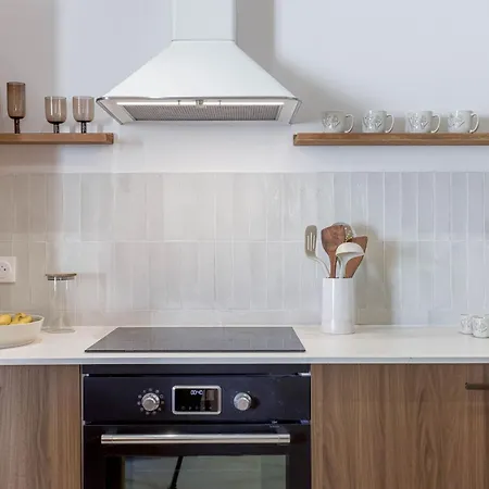 Appartement 8 Rue Du Marché Forville By Halldis