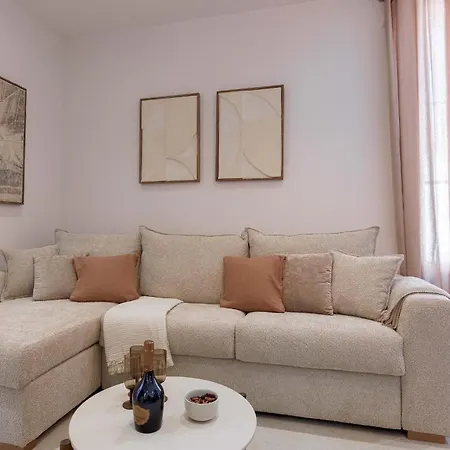 Appartement 8 Rue Du Marché Forville By Halldis *