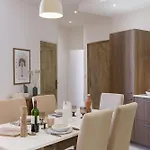 8 Rue Du Marche Forville By Halldis Канны