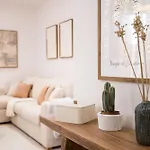 8 Rue Du Marche Forville By Halldis Апартаменты Канны