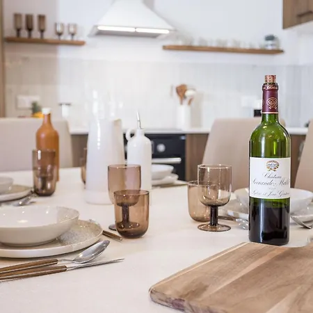 8 Rue Du Marche Forville By Halldis Апартаменты Канны