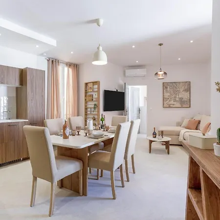8 Rue Du Marche Forville By Halldis Апартаменты Канны